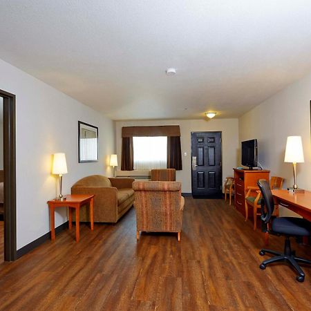 Quality Inn & Suites Saskatoon Rom bilde